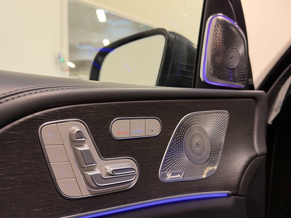 Mercedes-Benz GLE350 e 18 of 25