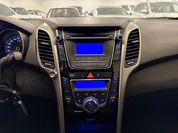 Hyundai i30 14 of 21