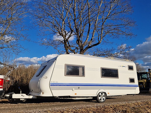 Hobby 560 KMFE Deluxe - Barnkammare - Testad - Besiktad - 1607kr/mån - Byte förslag