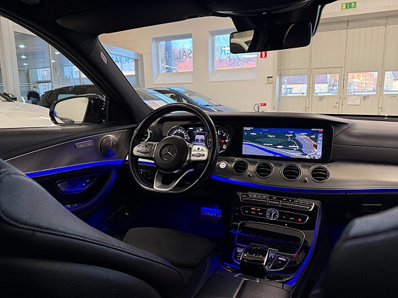 Mercedes-Benz E220 d 10 of 16