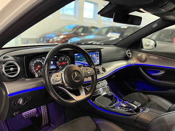 Mercedes-Benz E220 d 8 of 16