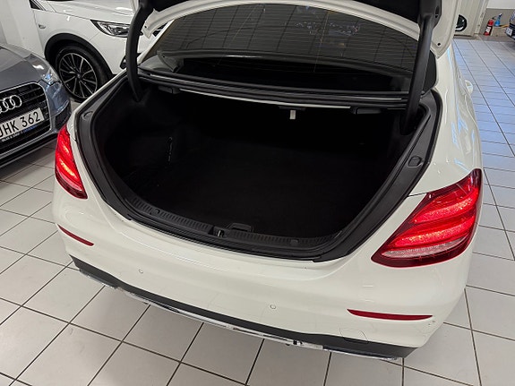 Mercedes-Benz E220 d 16 of 16