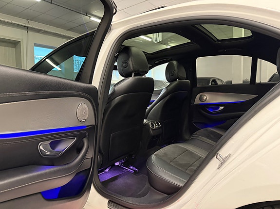 Mercedes-Benz E220 d 15 of 16