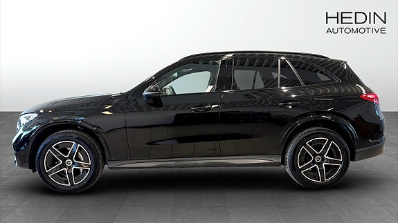 Mercedes-Benz GLC300 e 6 of 12