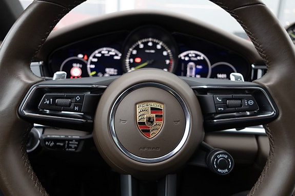 Porsche Panamera 4 15 of 16