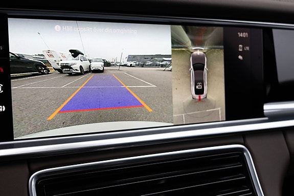 Porsche Panamera 4 12 of 16