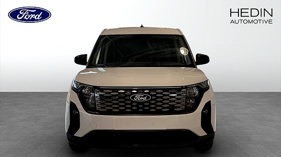 Ford Courier 8 of 9