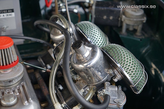 Morris Traveller 9 of 19