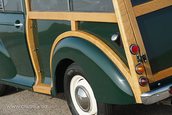 Morris Traveller 18 of 19