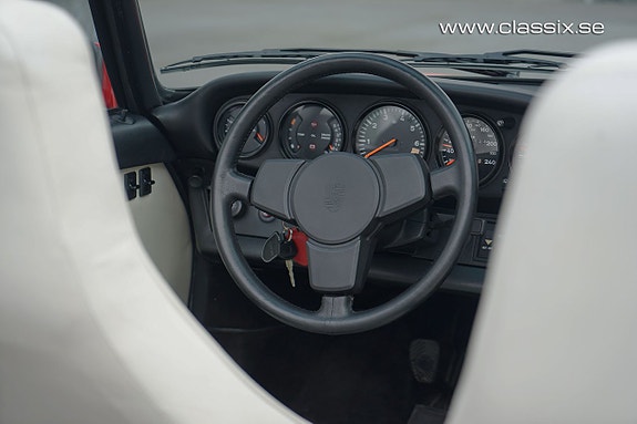 Porsche 911 22 of 27