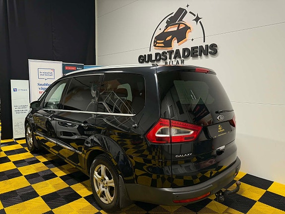 Ford Galaxy 8 of 30