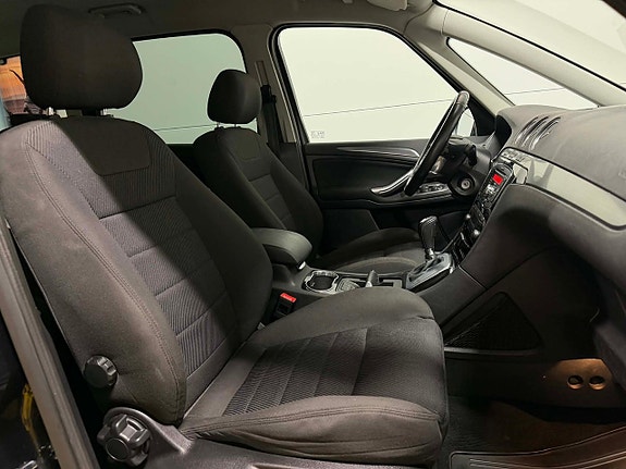 Ford Galaxy 29 of 30