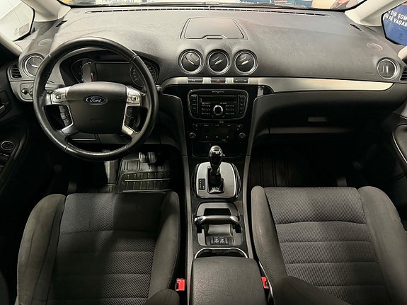 Ford Galaxy 18 of 30