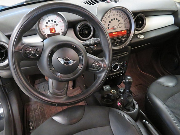 MINI Clubman Cooper D 15 of 23