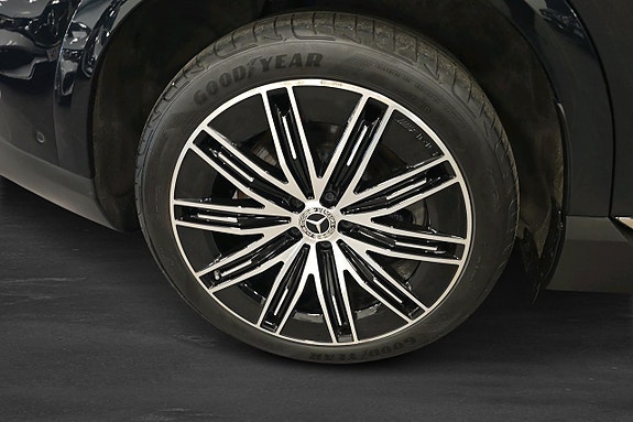 Mercedes-Benz EQE SUV 12 of 22