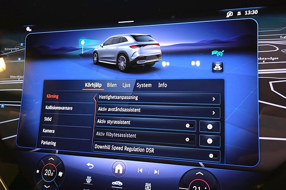Mercedes-Benz EQE SUV 16 of 22