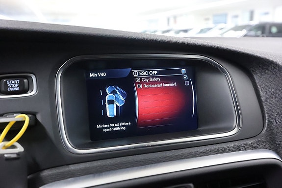 Volvo V40 19 of 21