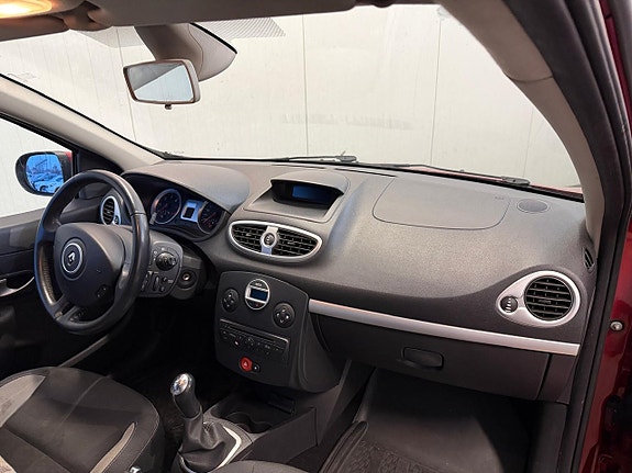 Renault Clio 9 of 9