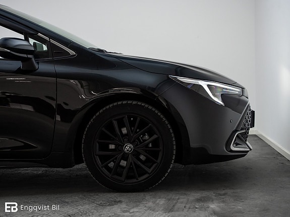 Toyota Corolla 11 of 30