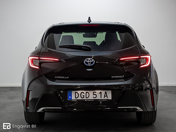 Toyota Corolla 7 of 30