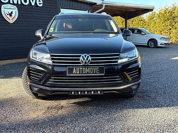 Volkswagen Touareg 4 of 5
