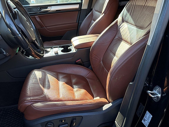 Volkswagen Touareg 15 of 22