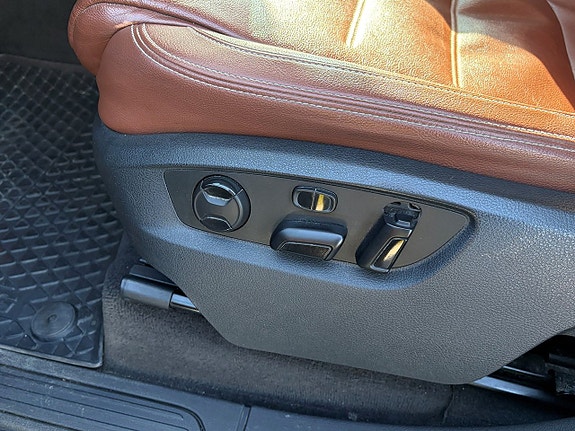 Volkswagen Touareg 14 of 22