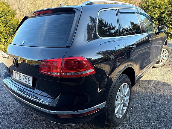 Volkswagen Touareg 6 of 22