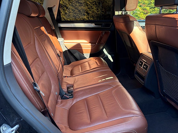 Volkswagen Touareg 10 of 22