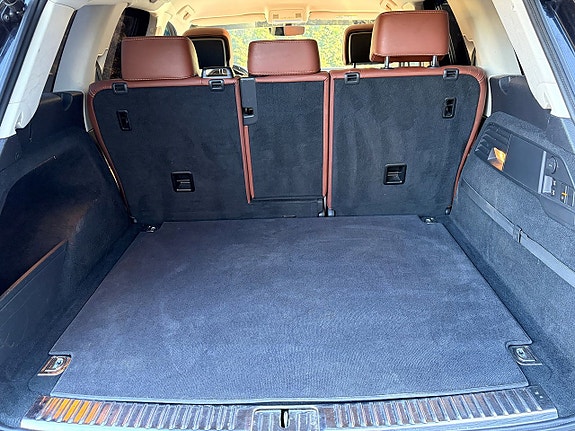 Volkswagen Touareg 9 of 22