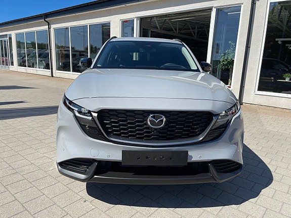 Mazda CX-5 2 of 9