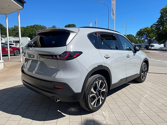 Mazda CX-5 4 of 9
