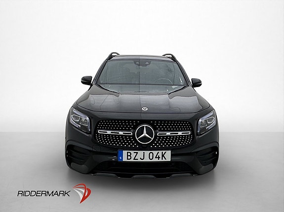 Mercedes-Benz GLB200 d 2 of 5