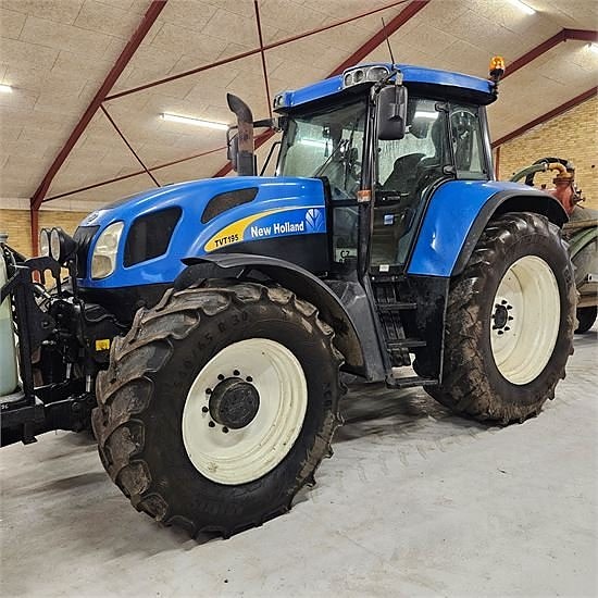 New Holland TVT 195