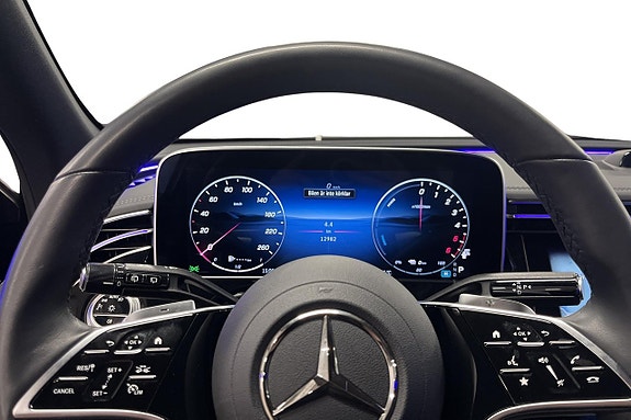 Mercedes-Benz E300 de 6 of 19
