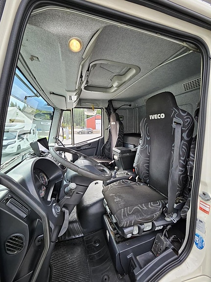 Iveco EUROCARGO 5 of 5