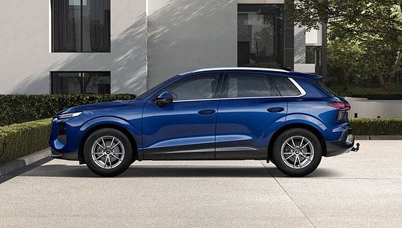 Audi Q3 3 of 5