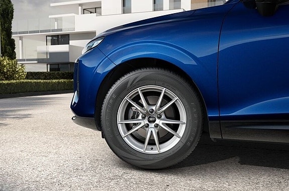 Audi Q3 5 of 5