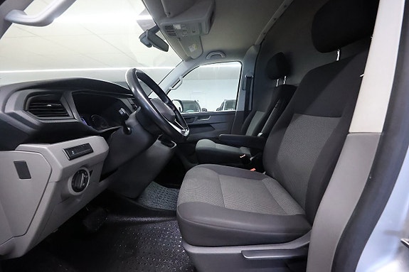 Volkswagen Transporter 12 of 15