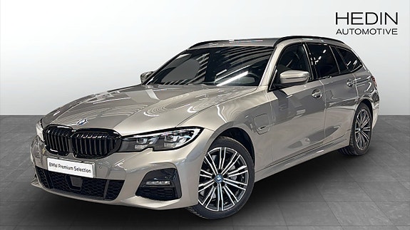 BMW 330e