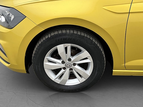 Volkswagen Polo 24 of 25