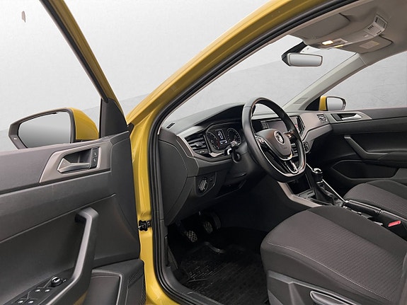 Volkswagen Polo 8 of 25