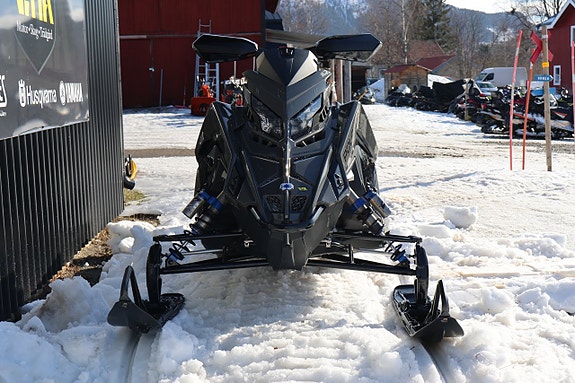 Polaris 650 SWITCHBACK ASSAULT 146" MOMSAD -25 7 of 10