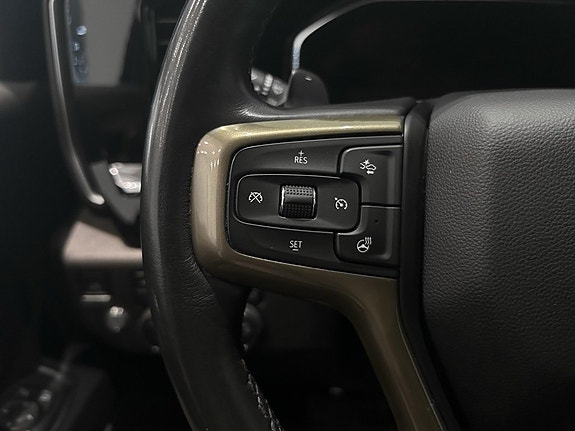 Chevrolet Silverado 1500 17 of 25