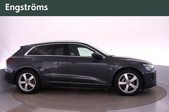 Audi Q8 3 of 5
