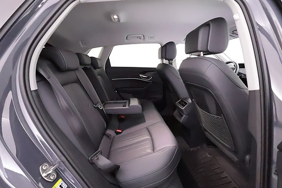 Audi Q8 12 of 27