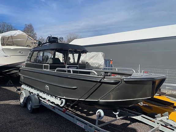 Arronet 23,5 Surprise Work med Suzuki DF200 APX Ny.