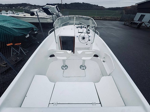 Barcon 22 WA Mercruiser 3.0L Sötvattenkyld GPS Ruff Trailer! 8 of 10