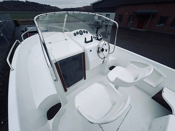 Barcon 22 WA Mercruiser 3.0L Sötvattenkyld GPS Ruff Trailer! 7 of 10