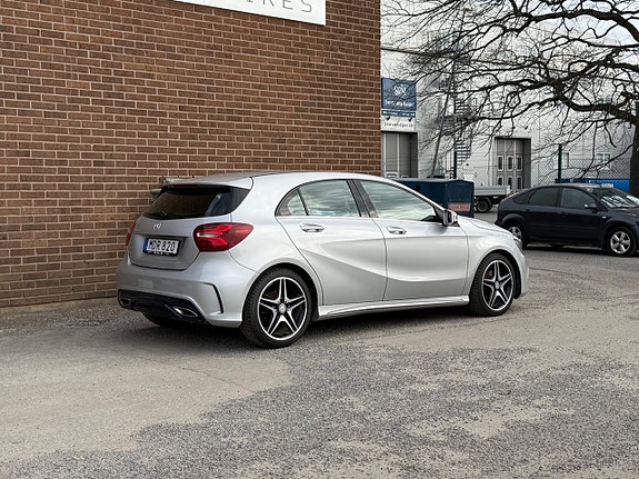 Mercedes-Benz A180 4 of 5